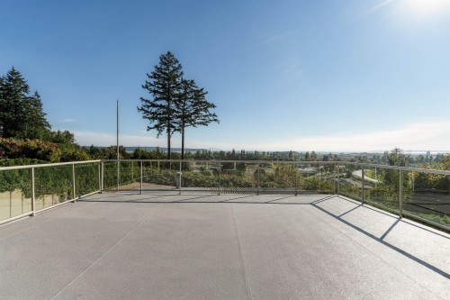 5575 Fairlight Crescent, Delta, BC 
