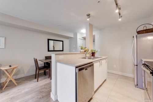 329-10838 City Parkway, Surrey, BC 