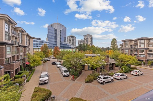 329-10838 City Parkway, Surrey, BC 