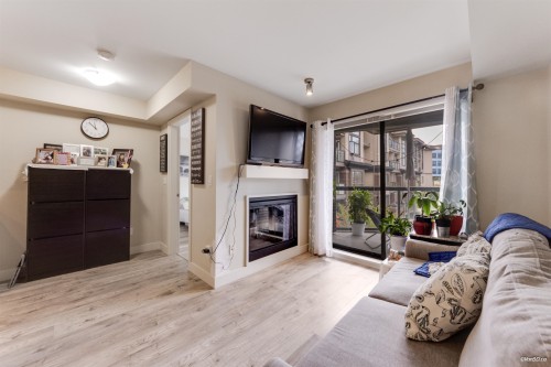 329-10838 City Parkway, Surrey, BC 