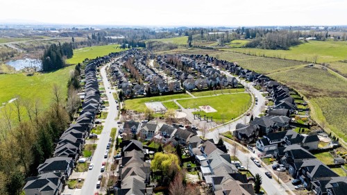 2343 Merlot Boulevard, Abbotsford, BC 