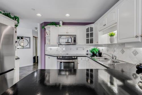206-15290 18Th Avenue, Surrey, BC 