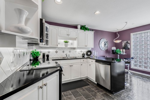 206-15290 18Th Avenue, Surrey, BC 