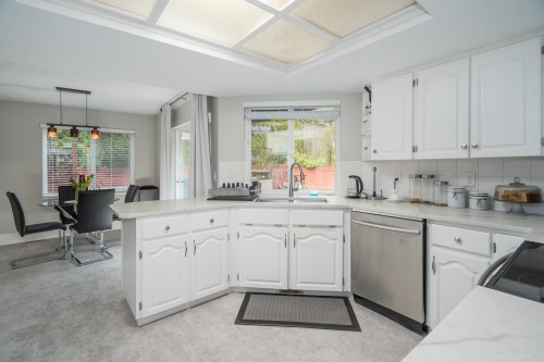 2237 Mountain Drive, Abbotsford, BC 