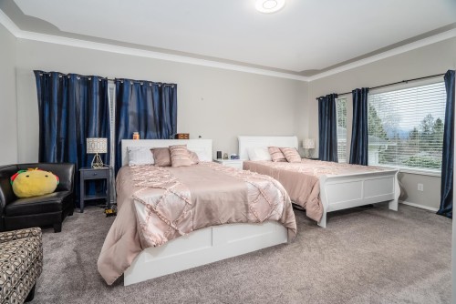2237 Mountain Drive, Abbotsford, BC 