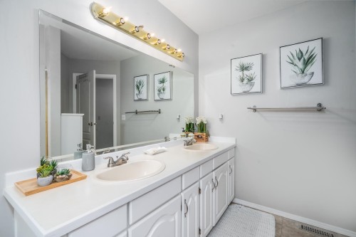 2237 Mountain Drive, Abbotsford, BC 