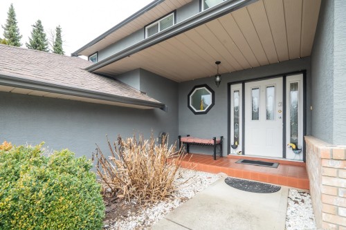 2237 Mountain Drive, Abbotsford, BC 