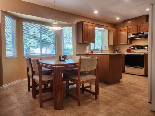 15499 91A Avenue, Surrey, BC 