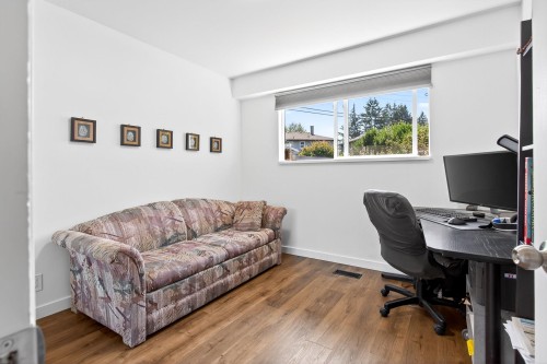 11906 100 Avenue, Surrey, BC 