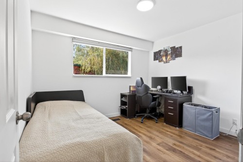 11906 100 Avenue, Surrey, BC 