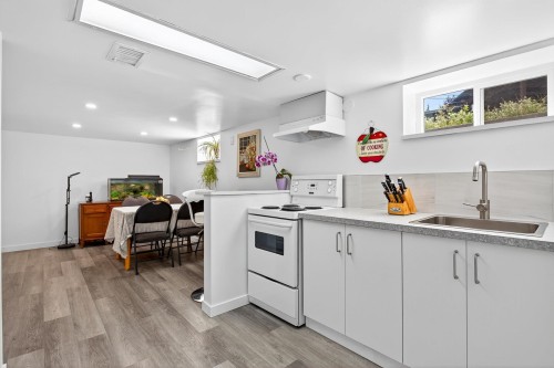 11906 100 Avenue, Surrey, BC 