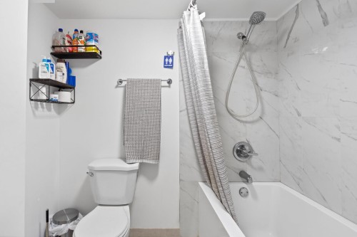 11906 100 Avenue, Surrey, BC 