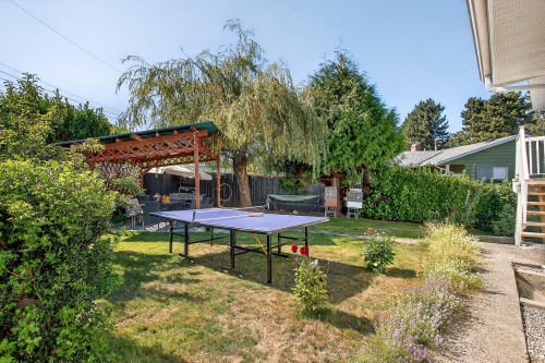 11906 100 Avenue, Surrey, BC 