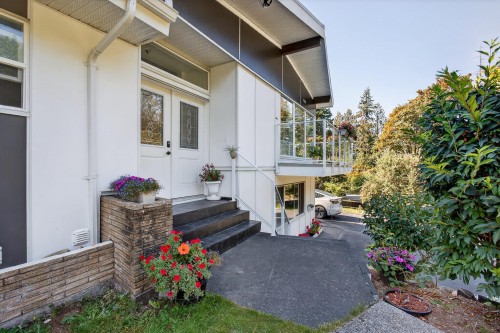 11906 100 Avenue, Surrey, BC 