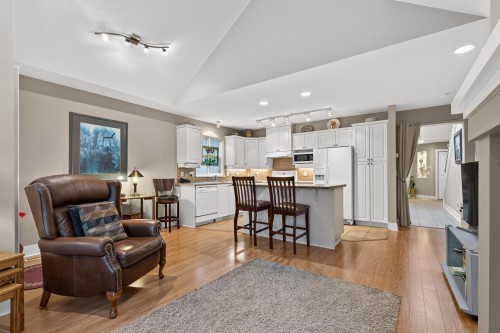 96-15500 Rosemary Heights Crescent, Surrey, BC 