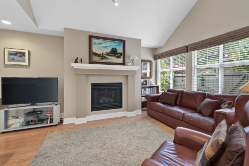 96-15500 Rosemary Heights Crescent, Surrey, BC 