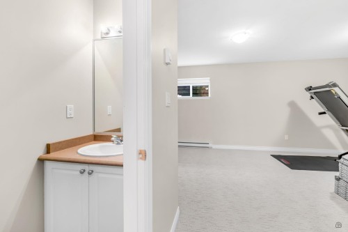 25-16760 61 Avenue, Surrey, BC 