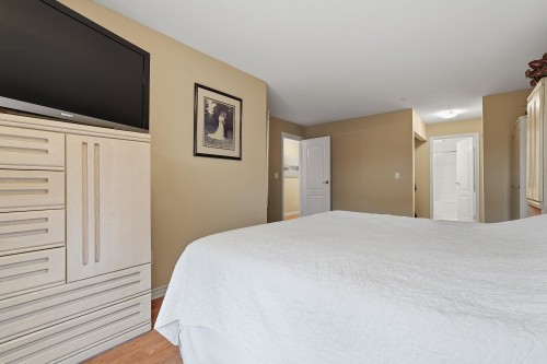 15272 20 Avenue, Surrey, BC 