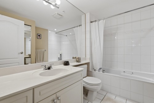 15272 20 Avenue, Surrey, BC 