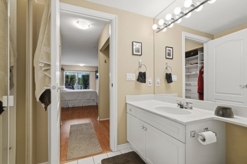 15272 20 Avenue, Surrey, BC 