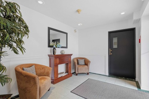 15272 20 Avenue, Surrey, BC 
