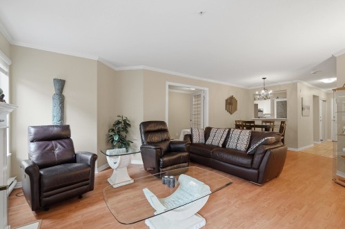 15272 20 Avenue, Surrey, BC 