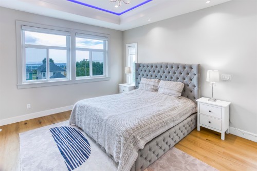 16774 20A Avenue, Surrey, BC 