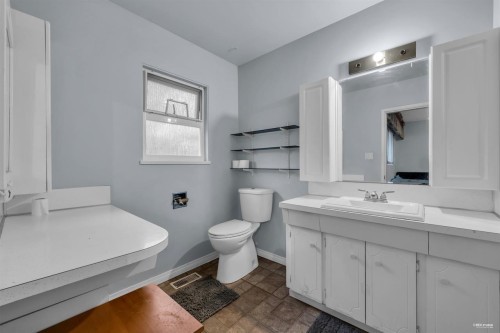 12521 Grove Crescent, Surrey, BC 