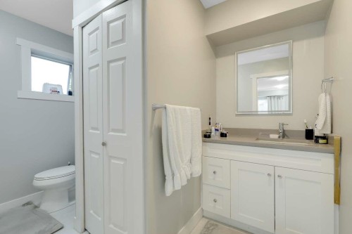 202-9109 154 Street, Surrey, BC 