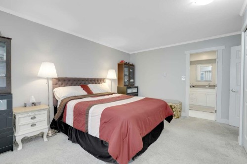 202-9109 154 Street, Surrey, BC 