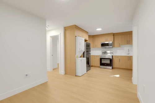 9498 118 Street, Delta, BC 