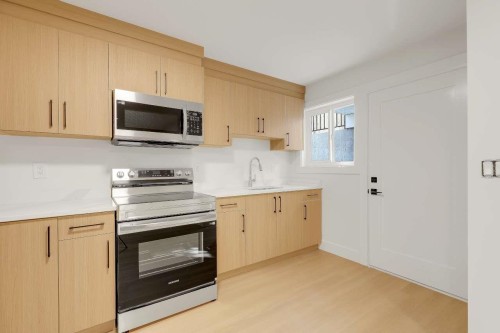 9498 118 Street, Delta, BC 
