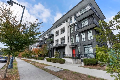 216-13933 105 Boulevard, Surrey, BC 