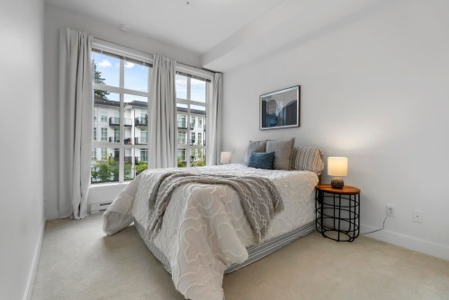 216-13933 105 Boulevard, Surrey, BC 