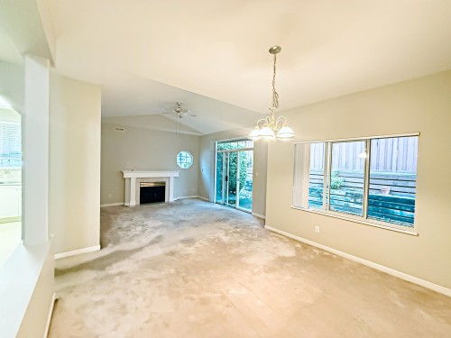 17-16325 82 Avenue, Surrey, BC 
