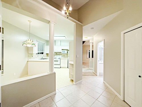 17-16325 82 Avenue, Surrey, BC 