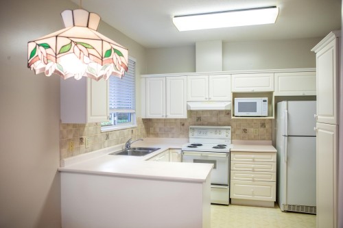 17-16325 82 Avenue, Surrey, BC 