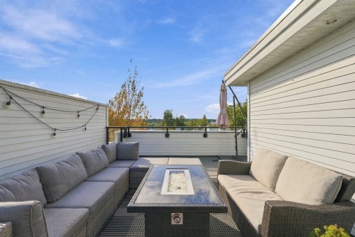 202-2277 Oak Meadows Drive, Surrey, BC 