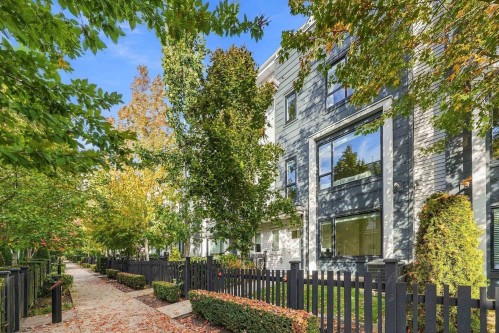 202-2277 Oak Meadows Drive, Surrey, BC 