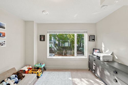 202-2277 Oak Meadows Drive, Surrey, BC 
