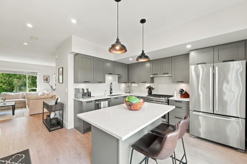 202-2277 Oak Meadows Drive, Surrey, BC 