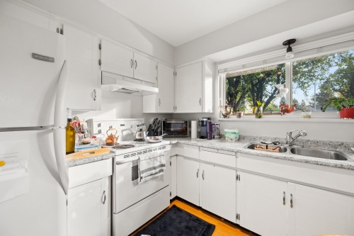 19412 62 Avenue, Surrey, BC 