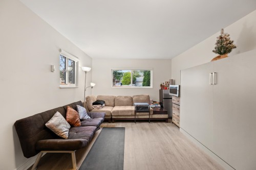 19412 62 Avenue, Surrey, BC 
