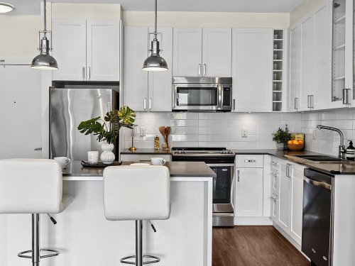 202-16398 64 Avenue, Surrey, BC 