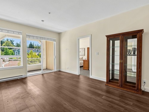 202-16398 64 Avenue, Surrey, BC 
