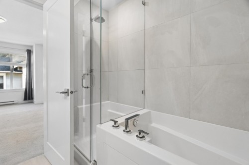 40-9718 161A Street, Surrey, BC 