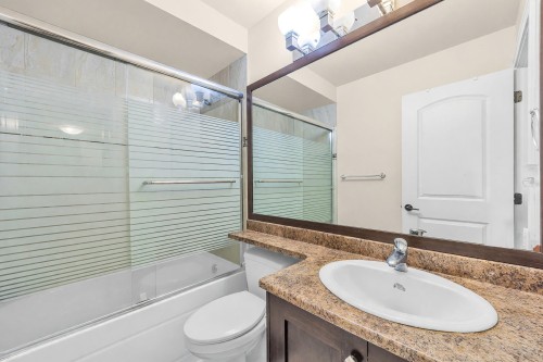 8245 144A Street, Surrey, BC 