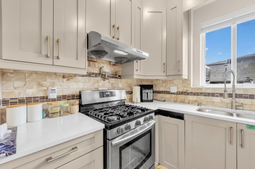 8245 144A Street, Surrey, BC 