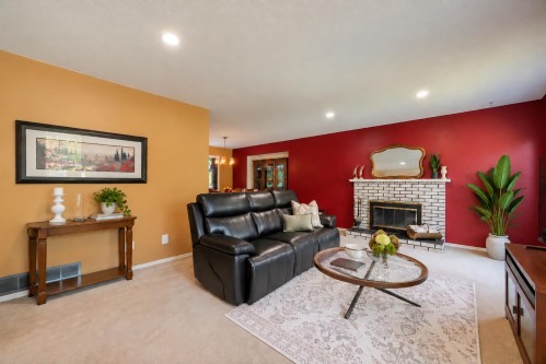 33010 Caithness Place, Abbotsford, BC 