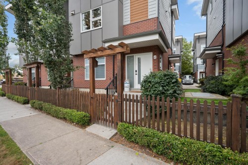 4-4771 224 Street, Langley, BC 